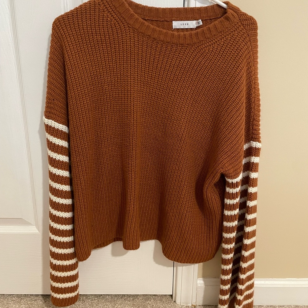 Lush Brown and White Crew Neck Sweater with Striped Sleeves
